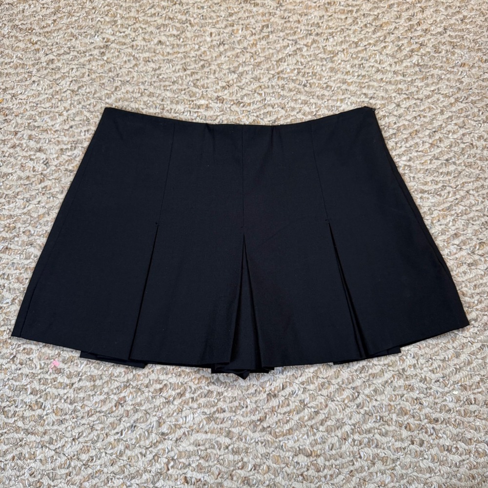 Zara Black Pleated Mini Skort Womens XS Preppy Schoolgirl Side Zip Shorts Skirt